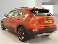 Usado Kia Niro 150 kW (204 CV) 2023 Naranja SUV