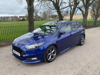Used Ford Focus ST 2015 Blue Hatchback