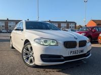 Begagnad BMW 520 Comfort Edition 184 HK (135 kW) 2014 Vit Kombi
