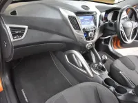 Used Hyundai Veloster 140 HP (102 kW) 2012 Orange Hatchback