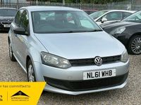 Begagnad VW Polo S 2011 Silver Halvkombi