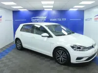 Używany VW Golf VII SE 130 KM (95 kW) 2019 Biały Hatchback