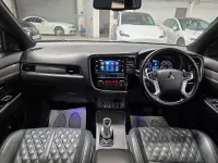 Used Mitsubishi Outlander P-HEV 174 HP (127 kW) 2018 Silver SUV