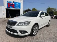 Używany Skoda Octavia vRS 200 KM (147 kW) 2012 Biały Hatchback