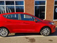 Gebraucht Ford Fiesta Trend 2022 Rot Kleinwagen