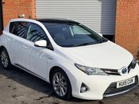 Used Toyota Auris Hybrid 136 HP (100 kW) 2015