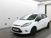 Used Ford Fiesta 82 HP (60 kW) 2011 White Hatchback