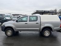 Used Toyota HiLux Active 144 HP (105 kW) 2015 Silver Pickup