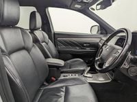 Used Mitsubishi Outlander 209 HP (153 kW) 2018 White SUV