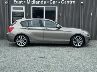 Używany BMW 118 Sport Line 150 KM (110 kW) 2017 Srebrny Hatchback