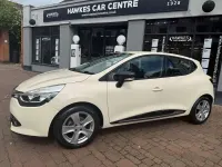 Used Renault Clio Dynamique 75 HP (55 kW) 2015 Cream Hatchback