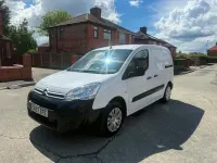 Usado Citroën Berlingo 75 CV (55 kW) 2018 Blanco Monovolumen
