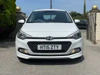 Used Hyundai i20 SE 84 HP (61 kW) 2015 White Hatchback