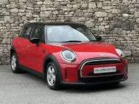 Used Mini Cooper Classic 134 HP (98 kW) 2022 Red Hatchback