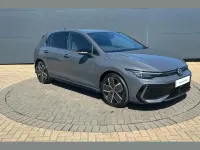 Novo VW Golf VIII Black Edition 150 HP (110 kW) 2026 Cinzento Citadino
