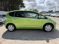 Used Honda Fit Hybrid 102 HP (75 kW) 2011 Green Hatchback
