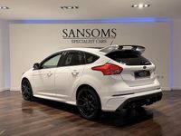 Used Ford Focus RS 350 HP (257 kW) 2016 White Hatchback