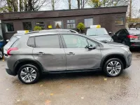 Begagnad Peugeot 2008 Allure 2017 Grå SUV
