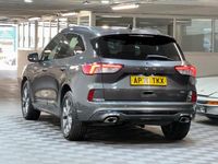 Begagnad Ford Kuga ST-Line 2020 Grå SUV