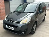 Used Citroën Berlingo Feel 100 HP (73 kW) 2016 Grey MPV