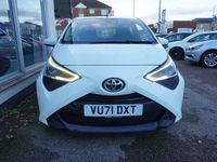 Used Toyota Aygo X-play 71 HP (52 kW) 2021 White Hatchback
