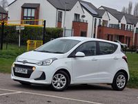 Used Hyundai i10 SE 83 HP (61 kW) 2017 White Hatchback