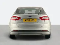 Używany Ford Mondeo Zetec 150 KM (110 kW) 2017 Srebrny Hatchback