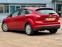 Used Ford Focus Titanium 125 HP (91 kW) 2012 Red Hatchback