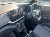 New VW T-Cross Match 95 HP (69 kW) 2025 Reflex silver metallic SUV