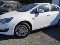 Gebraucht Vauxhall Astra 110 PS (80 kW) 2013 Weiß Kleinwagen