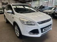 Usado Ford Kuga Titanium X 163 HP (119 kW) 2013 Branco SUV