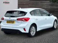 Used Ford Focus Titanium 125 HP (91 kW) 2020 White Hatchback