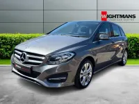 Usado Mercedes B200 Executive 2016 Cinzento Monovolume