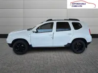 Used Dacia Duster Lauréate 2014 White SUV