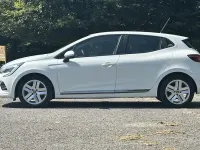Used Renault Clio Play 72 HP (52 kW) 2020 White Hatchback