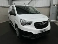 Usado Vauxhall Combo 100 HP (73 kW) 2021 Branco Monovolume