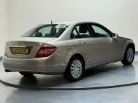 Używany Mercedes C220 Elegance 2010 Beżowy Sedan/Limuzyna