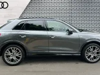 Usado Audi Q3 Black Edition 150 CV (110 kW) 2025 Gris SUV
