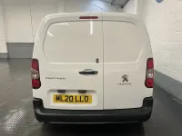 Used Peugeot Partner S 75 HP (55 kW) 2020 White MPV