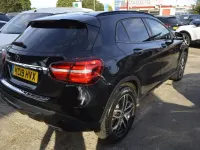 Used Mercedes GLA180 Urban 122 HP (89 kW) 2019 Black SUV