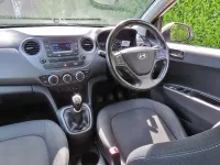 Used Hyundai i10 SE 67 HP (49 kW) 2018 White Hatchback