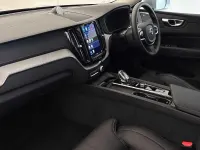 Usado Volvo XC60 Ultra 455 HP (334 kW) 2025 Prateado SUV