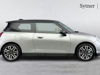 Second-hand Mini Cooper Hatch 133 kW (181 CP) 2025 Argintiu Hatchback