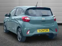 Used Hyundai i10 Premium 67 HP (49 kW) 2024 Mangrove green Hatchback