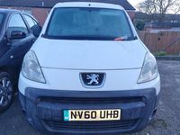 Begagnad Peugeot Partner S 2011 Vit Minibuss