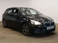 Begagnad BMW 225 Sport Line 2019 Svart Minibuss