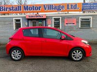 Used Toyota Yaris 101 HP (74 kW) 2012 Red Hatchback