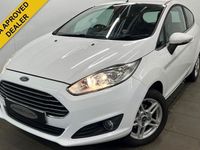Used Ford Fiesta Zetec 2013 White Hatchback