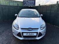 Used Ford Focus Zetec 115 HP (84 kW) 2013 Silver Hatchback