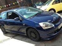 Begagnad Honda Civic 2003 Halvkombi